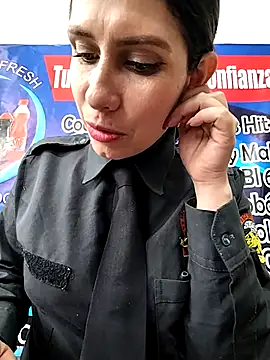 Snapshot of Alysson-- chatting on 09/16/25, 04:19 Alysson-- online show from 09/16/25, 04:19