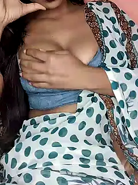 Snapshot of Indian_lovly chatting on 01/18/25, 05:15 Indian lovly online show from 01/18/25, 05:15