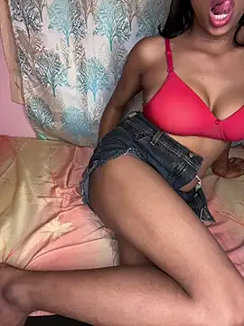 Snapshot of Indian_lovly chatting on 03/01/25, 06:21 Indian lovly online show from 03/01/25, 06:21