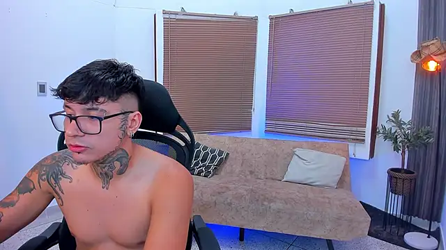 Party guyssex online show from 10/17/25, 08:33