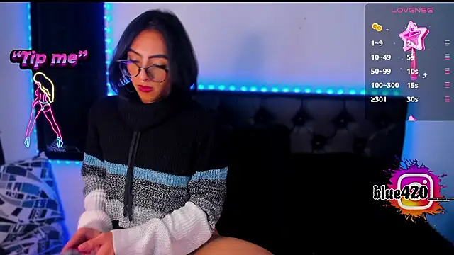 Snapshot of Skyler__blue4 chatting on 12/06/24, 11:03 Skyler blue4 online show from 12/06/24, 11:03