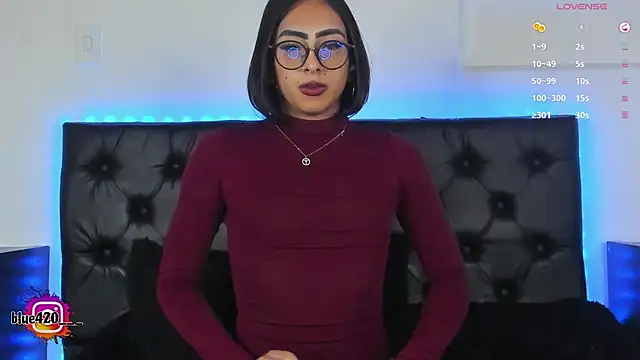 Snapshot of Skyler__blue4 chatting on 01/26/25, 09:40 Skyler blue4 online show from 01/26/25, 09:40