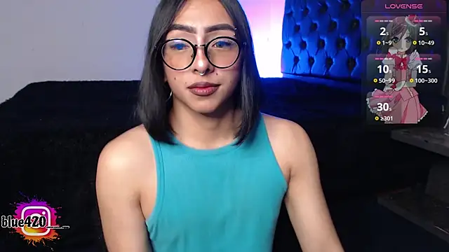 Snapshot of Skyler__blue4 chatting on 09/21/25, 05:25 Skyler blue4 online show from 09/21/25, 05:25