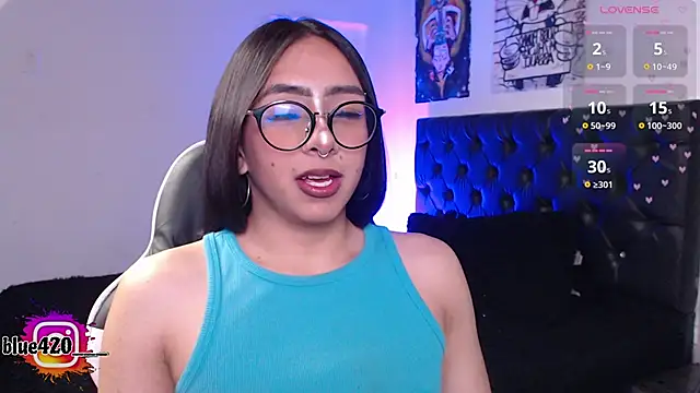 Snapshot of Skyler__blue4 chatting on 10/09/25, 12:52 Skyler blue4 online show from 10/09/25, 12:52