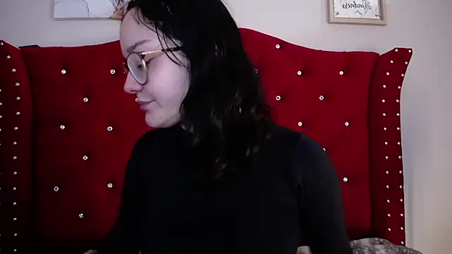 Snapshot of charlotte1-ls chatting on 03/04/25, 12:29 charlotte1-ls online show from 03/04/25, 12:29