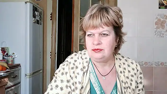 Snapshot of Ettie_Tonia chatting on 02/20/25, 12:04 Ettie Tonia online show from 02/20/25, 12:04