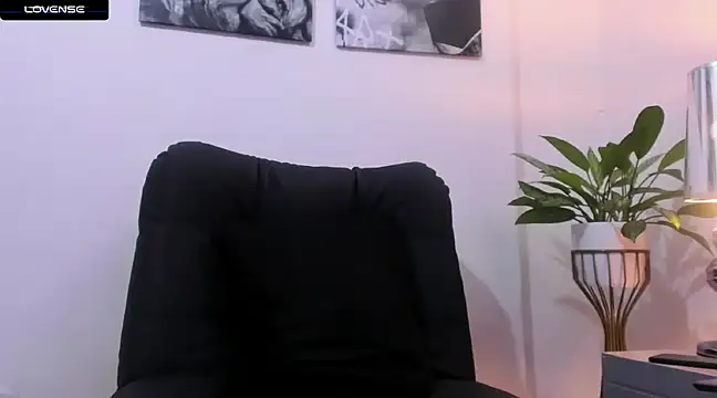 CruzVega online show from 01/10/25, 07:54