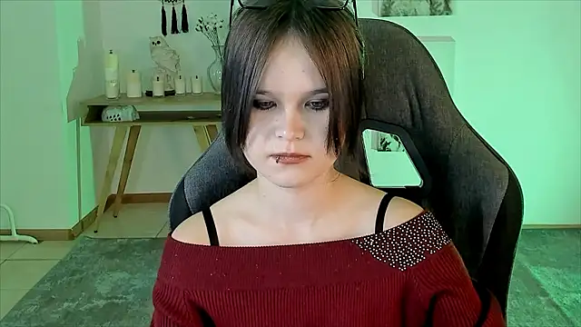 Snapshot of Elainebeness chatting on 12/04/24, 12:25 Elainebeness online show from 12/04/24, 12:25