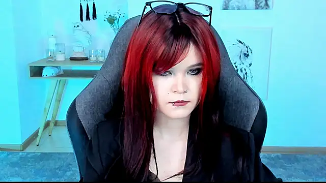 Snapshot of Elainebeness chatting on 03/02/25, 10:48 Elainebeness online show from 03/02/25, 10:48