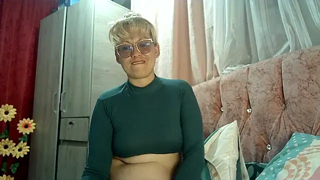 taylor198115 online show from 12/06/24, 07:34