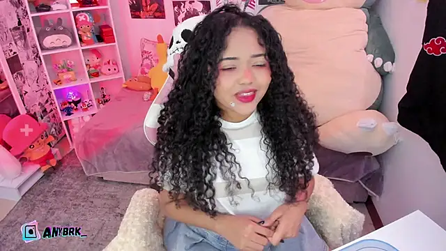 Snapshot of anyburkee chatting on 10/18/25, 01:52 anyburkee online show from 10/18/25, 01:52