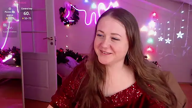 Snapshot of LizzyShine chatting on 12/29/24, 07:32 LizzyShine online show from 12/29/24, 07:32