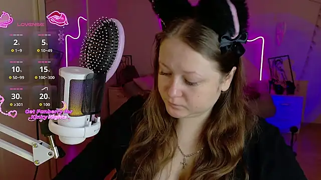 LizzyShine online show from 11/04/25, 09:19