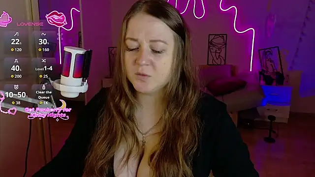 LizzyShine online show from 11/07/25, 04:51