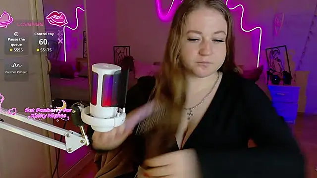 LizzyShine online show from 11/13/25, 10:03