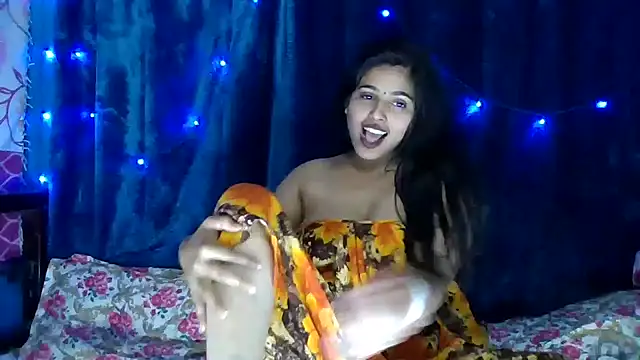 Snapshot of Sweet-Rani chatting on 02/10/25, 05:19 Sweet-Rani online show from 02/10/25, 05:19