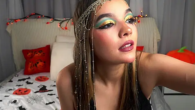 VeronaAppleberry online show from 10/28/25, 11:36