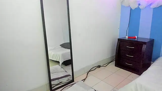 britny clouds online show from 12/28/24, 04:09