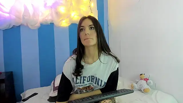 britny clouds online show from 12/30/24, 03:35