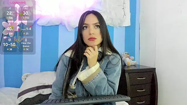 britny clouds online show from 01/14/25, 01:49