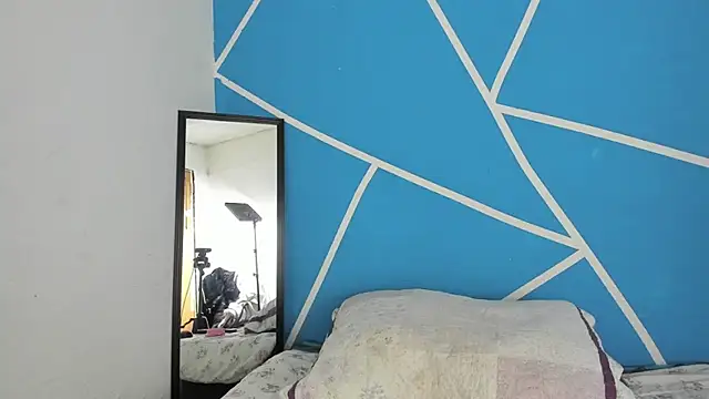 britny clouds online show from 01/25/25, 12:05