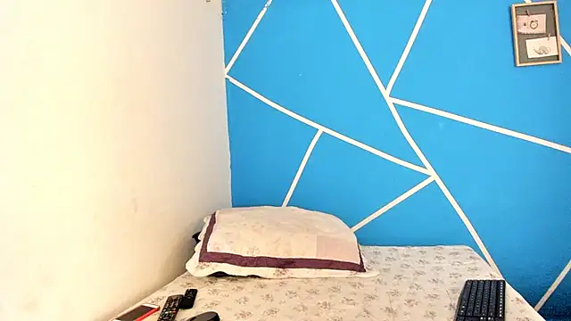 britny clouds online show from 02/06/25, 04:03