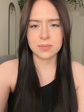 Snapshot of _SweetCandyy chatting on 10/08/25, 07:11 SweetCandyy online show from 10/08/25, 07:11