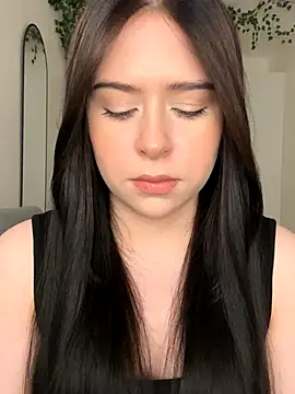 Snapshot of _SweetCandyy chatting on 10/10/25, 07:35 SweetCandyy online show from 10/10/25, 07:35