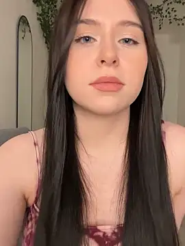 Snapshot of _SweetCandyy chatting on 10/17/25, 07:27 SweetCandyy online show from 10/17/25, 07:27