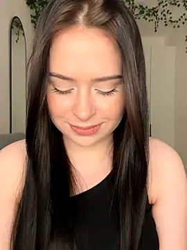 Snapshot of _SweetCandyy chatting on 11/12/25, 07:35 SweetCandyy online show from 11/12/25, 07:35