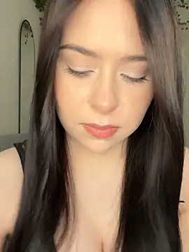 Snapshot of _SweetCandyy chatting on 11/13/25, 07:02 SweetCandyy online show from 11/13/25, 07:02