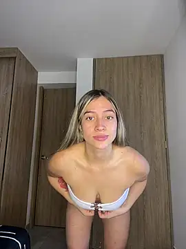 Issabela G1 online show from 01/14/25, 03:57