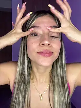 Issabela G1 online show from 02/02/25, 07:30