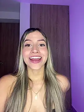 Issabela G1 online show from 02/19/25, 12:46