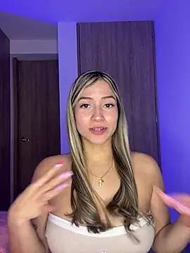 Issabela G1 online show from 03/07/25, 02:04