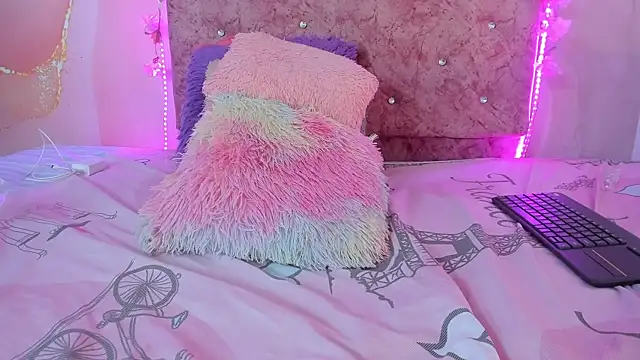 Bella  sweet online show from 02/08/25, 09:46