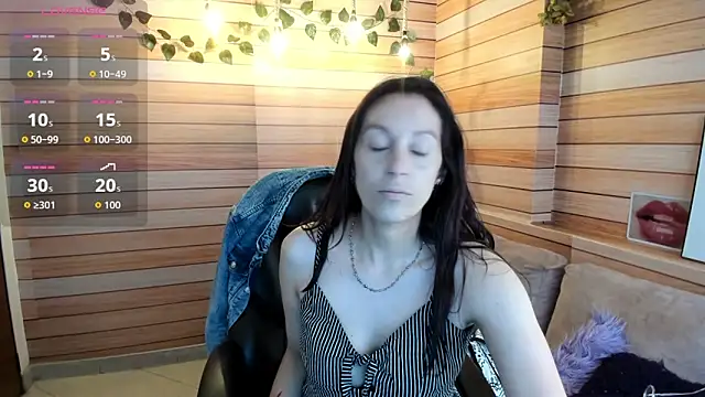 Nami sunny online show from 10/15/25, 05:02