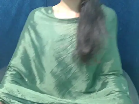 Yashi online show from 10/17/25, 01:46