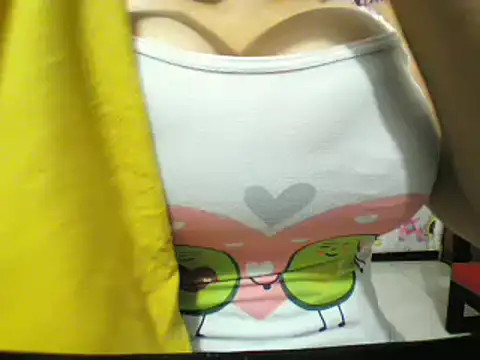 Snapshot of Evelynnsexx chatting on 03/01/25, 12:12 Evelynnsexx online show from 03/01/25, 12:12