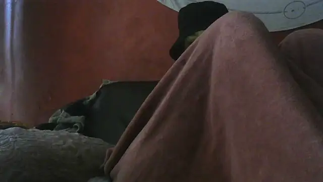 spacegirlll online show from 12/24/24, 09:17