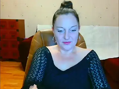 Alice3694 online show from 02/01/25, 05:07