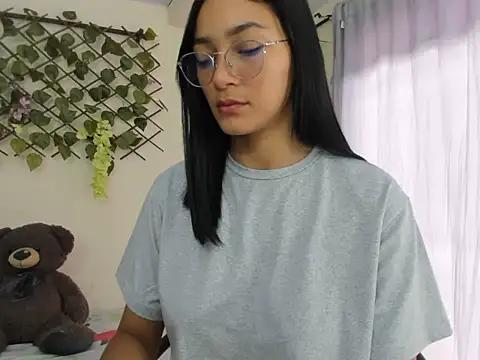 ASIAM BRUNET online show from 10/14/25, 01:56