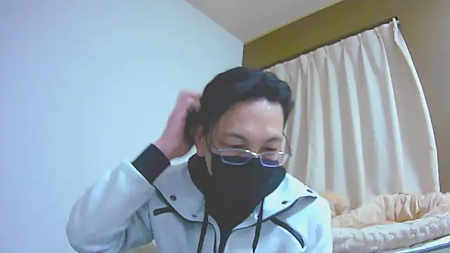 Snapshot of Hideen-real-face chatting on 02/22/25, 01:02 Hideen-real-face online show from 02/22/25, 01:02