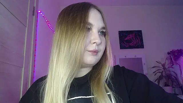 Greeenfriends6969 online show from 12/27/24, 07:57