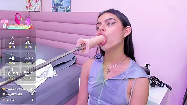 Snapshot of isabella_santos1 chatting on 02/28/25, 03:48 isabella santos1 online show from 02/28/25, 03:48