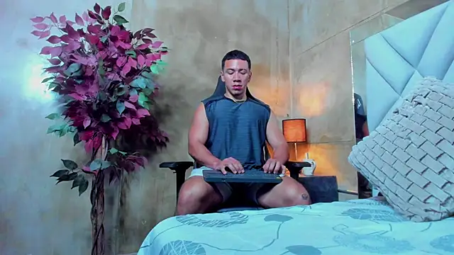 marc ginale online show from 10/28/25, 01:20