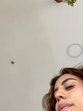 Katee Jones online show from 11/06/25, 08:43