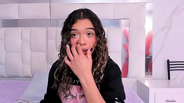 BritneyCollins online show from 10/07/25, 12:02