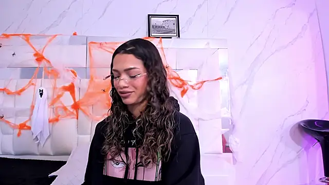 BritneyCollins online show from 10/16/25, 11:44