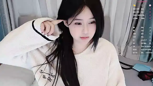 Snapshot of Fountain- chatting on 02/13/25, 05:33 Fountain- online show from 02/13/25, 05:33